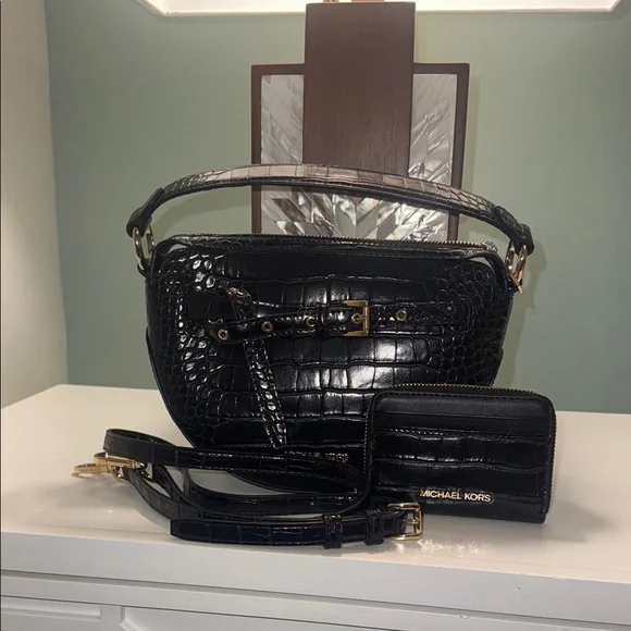 Michael Kors Black Croc-Embossed Women's Bag - Picture 3 of 3